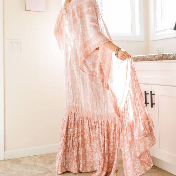 Boho Paisley Perfection Free Flow Longline Ruffle Kimono Blush Pink - Picture 2 of 3